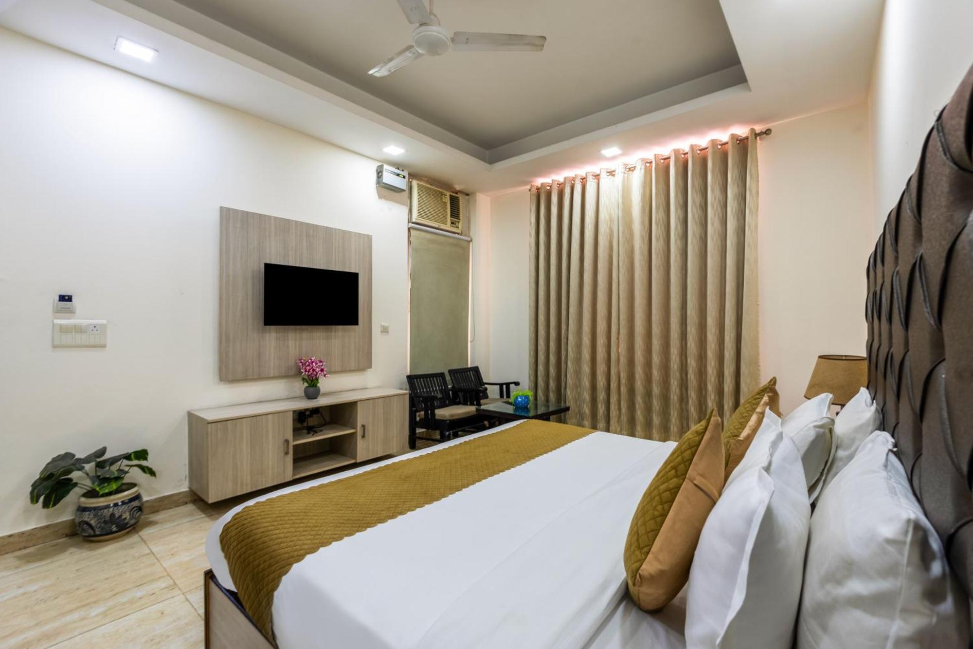 Kabul Hotel By Nexhub Palace - Medanta Gurgaon Buitenkant foto
