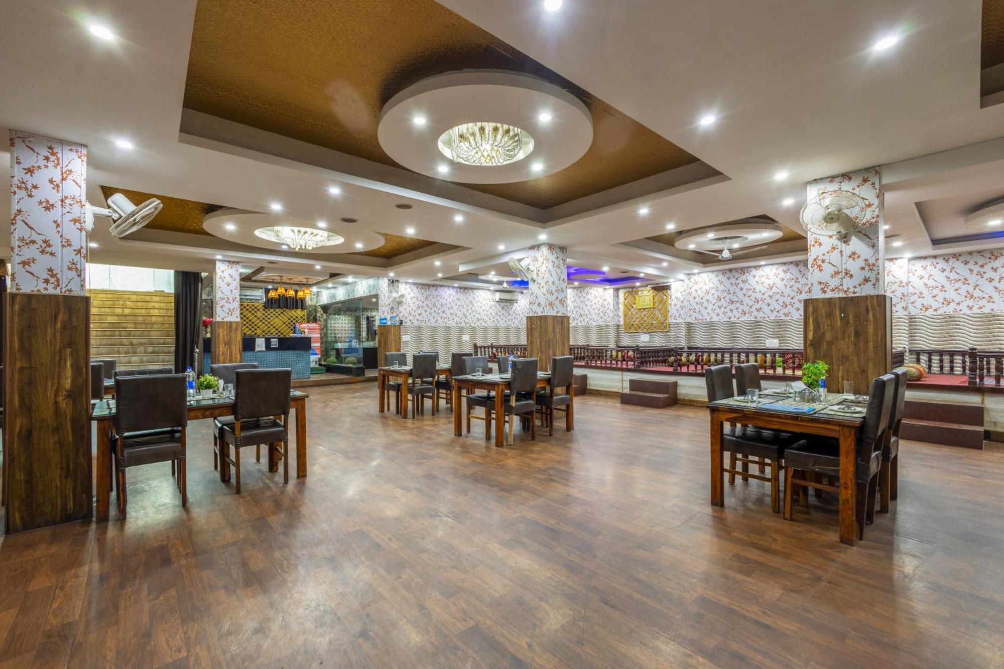 Kabul Hotel By Nexhub Palace - Medanta Gurgaon Buitenkant foto