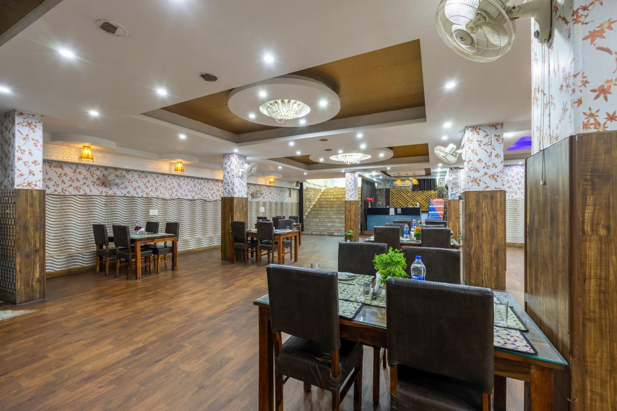 Kabul Hotel By Nexhub Palace - Medanta Gurgaon Buitenkant foto