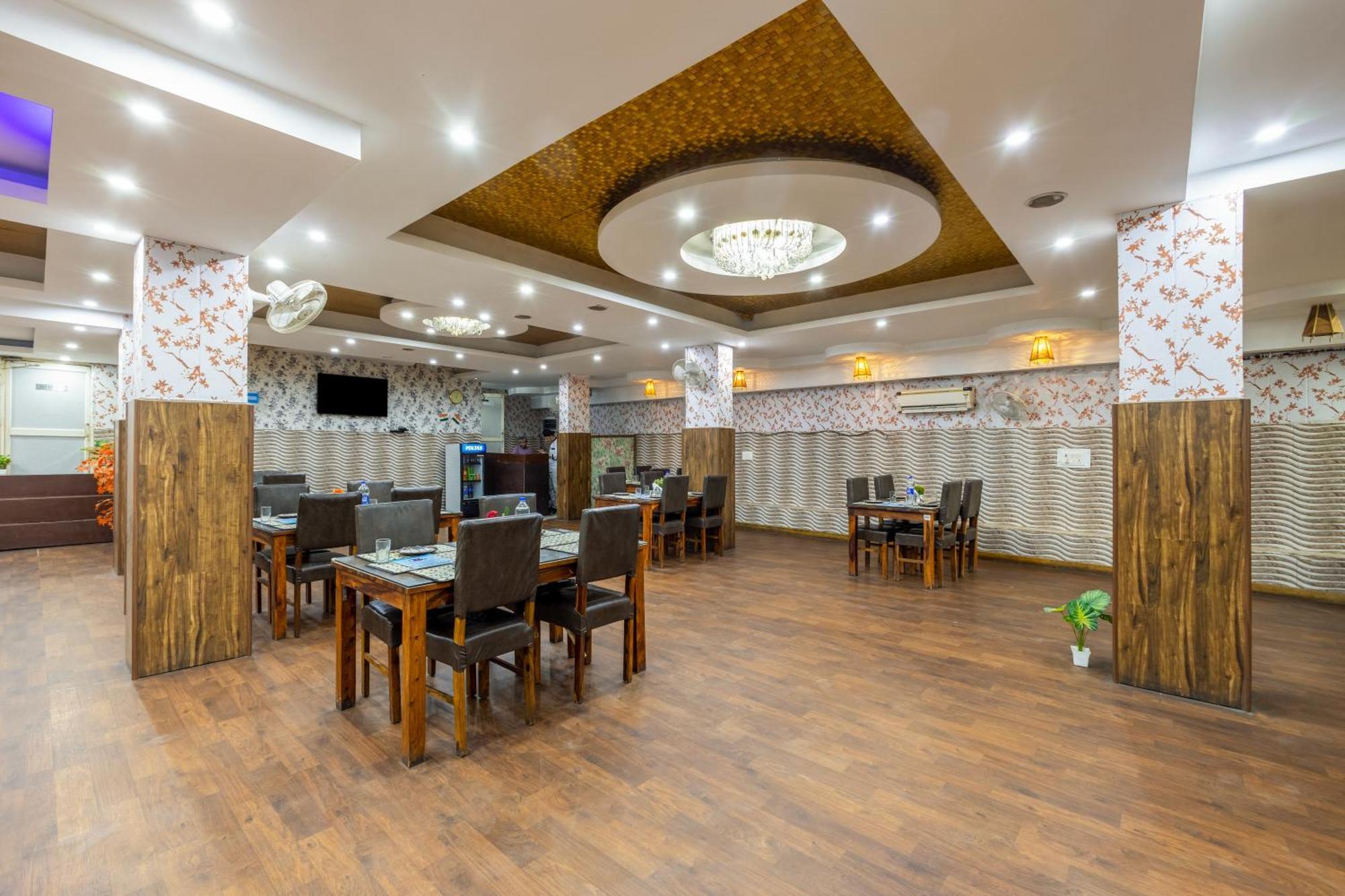 Kabul Hotel By Nexhub Palace - Medanta Gurgaon Buitenkant foto